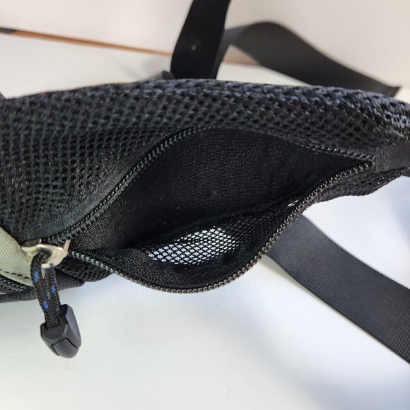 Mountain Equipment Fanny Pack Belt Bag Padded Outdoor Hiking Carryall Green - Picture 10 of 16